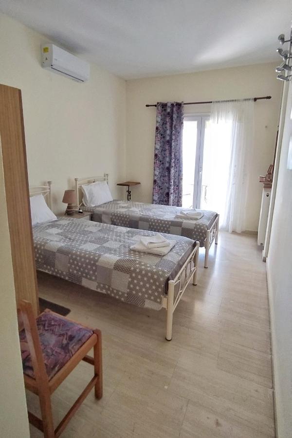 Hellmann Apartments Afión Zewnętrze zdjęcie